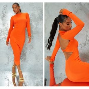 Long Sleeve Backless Dress